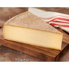 Comté A.O.P REFLETS DE FRANCE - REFLETS DE FRANCE en promo chez Carrefour Market Comté A.O.P REFLETS DE FRANCE - REFLETS DE FRANCE dans le catalogue Carrefour Market