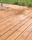 Lame de terrasse en pin du nord akio à Castorama dans Voisenon Lame de terrasse en pin du nord akio à Castorama dans Voisenon