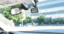 L’ensemble dashcam + caméra arrière - Norauto à Montigny-le-Bretonneux L’ensemble dashcam + caméra arrière en promo chez Norauto Montigny-le-Bretonneux