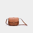 La Halle Marseille - Promo Sac bandoulière similicuir rabat camel femme Promo Sac bandoulière similicuir rabat camel femme à 22,99 € dans le catalogue La Halle à Marseille
