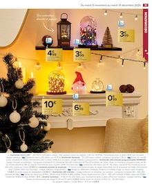 Promo Rideau dans le catalogue Carrefour du moment à la page 13