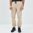 Pantalon jogpant sable homme en promo chez La Halle Pantalon jogpant sable homme dans le catalogue La Halle