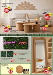 Promos Canapé dans le catalogue "Beaux jours À LA MAISON à mini PRIX" de Maxi Bazar Canapé en promo dans le catalogue Maxi Bazar à la page 4