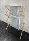 Étendoir extensible en bambou - B&M à Dunkerque Étendoir extensible en bambou en promo chez B&M Dunkerque à 23,00 €