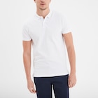 Polo en coton manches courtes blanc homme en promo chez La Halle Polo en coton manches courtes blanc homme dans le catalogue La Halle