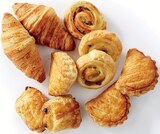 Promo Assortiment de mini viennoiseries à 3,25 € dans le catalogue Supermarchés Match à Saint-Max