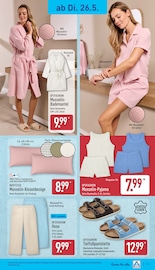 Bademantel Angebote im Prospekt "Aktuelle Angebote" von ALDI Nord auf Seite 23