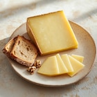 Comté A.O.P. - JURAFLORE en promo chez Carrefour Clermont-Ferrand à 2,29 €