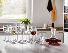 XXXLutz Möbelhäuser Kissenbrück - Gläser-Set „Daily“ oder Dekanter Gläser-Set „Daily“ oder Dekanter Angebot bei XXXLutz Möbelhäuser Kissenbrück im Prospekt "Deutschlands größter SSV."