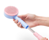 Brosse et peigne pour animaux en promo chez Gifi Brosse et peigne pour animaux dans le catalogue Gifi