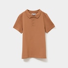 Polo manches courtes à détail brodé camel garçon dans le catalogue La Halle