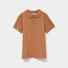 Polo manches courtes à détail brodé camel garçon à 5,99 € dans le catalogue La Halle