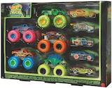 Coffret 10 véhicules Monster Trucks - Hot Wheels dans le catalogue La Grande Récré