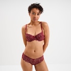 Soutien-gorge emboîtant paddé dentelle rouge foncé femme - La Halle à Argenteuil Soutien-gorge emboîtant paddé dentelle rouge foncé femme en promo chez La Halle Argenteuil à 9,99 €