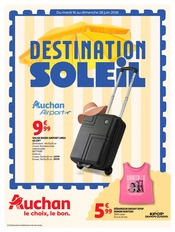Promos Valise dans le catalogue "DESTINATION SOLEIL" de Auchan Hypermarché Valise en promo dans le catalogue Auchan Hypermarché à la page 1
