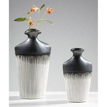 porta Möbel Wadersloh - casaNOVA Vase COZY Xmas 26 cm Keramik grau/beige/anthrazit casaNOVA Vase COZY Xmas 26 cm Keramik grau/beige/anthrazit Angebot bei porta Möbel Wadersloh im Prospekt "BACK TO NATURE"