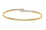 Auchan Hypermarché La Couronne - Promo BRACELET JONC OR 750 MILLIÈMES RHODIÉ ET DIAMANTS 0,11 CARAT* Promo BRACELET JONC OR 750 MILLIÈMES RHODIÉ ET DIAMANTS 0,11 CARAT* à 1 495,00 € dans le catalogue Auchan Hypermarché à La Couronne
