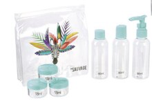 Géant Casino Avignon - Kit de voyage (3 flacons + 3 pots) Promo Kit de voyage (3 flacons + 3 pots) Géant Casino Avignon dans le catalogue "Le salon du bagage"