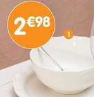 Bol en forme de fleur en promo chez B&M Bol en forme de fleur dans le catalogue B&M