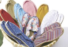 Géant Casino Deauville - Espadrilles Promo Espadrilles dans le catalogue Géant Casino "Le salon du bagage" à Deauville