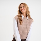 Pull sans manches à torsades beige femme en promo chez La Halle Pull sans manches à torsades beige femme dans le catalogue La Halle