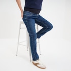 La Halle Bron - Promo Jeans grossesse droit avec bandeau denim stone femme maternité Promo Jeans grossesse droit avec bandeau denim stone femme maternité à 29,99 € dans le catalogue La Halle à Bron