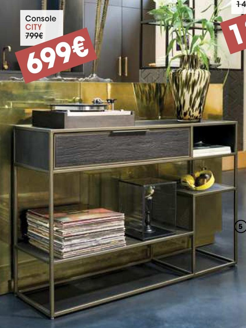 H&H Vaujours - Console City Promo Console City dans le catalogue H&H Soldes & Promos à Vaujours