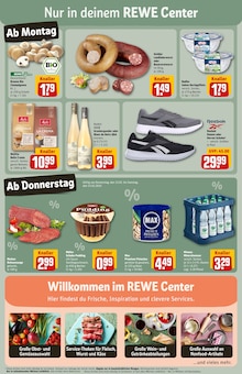 Fisch im REWE Prospekt "Dein Markt" mit 40 Seiten (Hamburg)