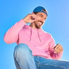 Sweat molleton à capuche hoodie rose homme en promo chez La Halle Sweat molleton à capuche hoodie rose homme dans le catalogue La Halle