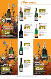 Promos Champagne Brut dans le catalogue "C'EST TOUS LES JOURS LE MARCHÉ" de Supermarchés Match Champagne Brut en promo dans le catalogue Supermarchés Match à la page 24