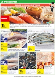 Offre Crevettes cuites dans le catalogue Carrefour du moment à la page 28