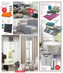 Kissen im Möbel Martin Prospekt "Sessel & Sofas" mit 24 Seiten (Saarbrücken)