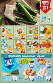 Hähnchen im REWE Prospekt in Dachau Aktueller REWE Prospekt mit Hähnchen, "Dein Markt", Seite 8