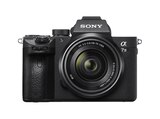 Alpha 7 M3 KIT (ILCE-7M3K) + Tasche Speicherkarte Systemkamera mit Objektiv 28-70 mm, 7,6 cm Display Touchscreen, WLAN von SONY im aktuellen MediaMarkt Saturn Prospekt für 1.399,00 €