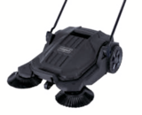 Handkehrmaschine TKM8000 im aktuellen toom Baumarkt Prospekt