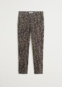 Mango Quincy-sous-Sénart - Pantalon skinny crop Promo Pantalon skinny crop dans le catalogue Mango "Nous adaptons nos services pour continuer être là pour vous" à Quincy-sous-Sénart