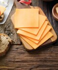 Cheddar Rouge Tranché - WYKE FARMS dans le catalogue Intermarché Super