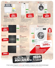 Offre Four Encastrable dans le catalogue Extra du moment à la page 5