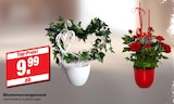Blumenarrangement bei bauSpezi im Neunkirchen Prospekt für 9,99 €