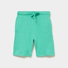 Short jogging droit taille élastiquée vert menthe garçon en promo chez La Halle Short jogging droit taille élastiquée vert menthe garçon dans le catalogue La Halle