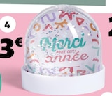 BOULE À NEIGE PERSONNALISABLE en promo chez Gifi BOULE À NEIGE PERSONNALISABLE dans le catalogue Gifi