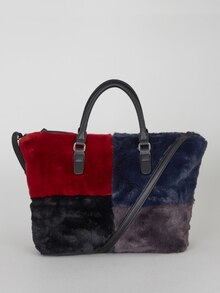 La Halle Vaujours - sac à main patchwork Promo sac à main patchwork dans le catalogue La Halle "Hiver 2020" à Vaujours