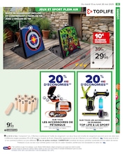 Promo Sport dans le catalogue Carrefour du moment à la page 15