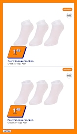 Aktueller Action Prospekt mit Socken, "kleine Preise, grosse Freude!", Seite 2