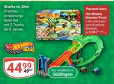 Sharks vs. Dino Drachenzerstörungs-Spiel-Set von Hot Wheels Monster Trucks für 5,99 € bei GLOBUS im Angebot Sharks vs. Dino Drachenzerstörungs-Spiel-Set von Hot Wheels Monster Trucks im aktuellen GLOBUS Prospekt