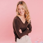 Pull col en V manches longues marron foncé femme - La Halle Pull col en V manches longues marron foncé femme à 12,99 € dans le catalogue La Halle