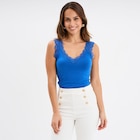 Débardeur ajusté détail dentelle bleu roi femme - La Halle Débardeur ajusté détail dentelle bleu roi femme à 8,99 € dans le catalogue La Halle
