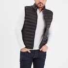 Doudoune légère déperlante sans manches noir homme en promo chez La Halle Caen à 25,99 €