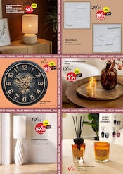 Promos Verre dans le catalogue "MEUBLEZ-VOUS DE BONNES AFFAIRES" de Maxi Bazar Verre en promo dans le catalogue Maxi Bazar à la page 12