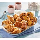 Promo Mini-viennoiseries pur beurre à 3,50 € dans le catalogue Carrefour Market à Le Blanc-Mesnil